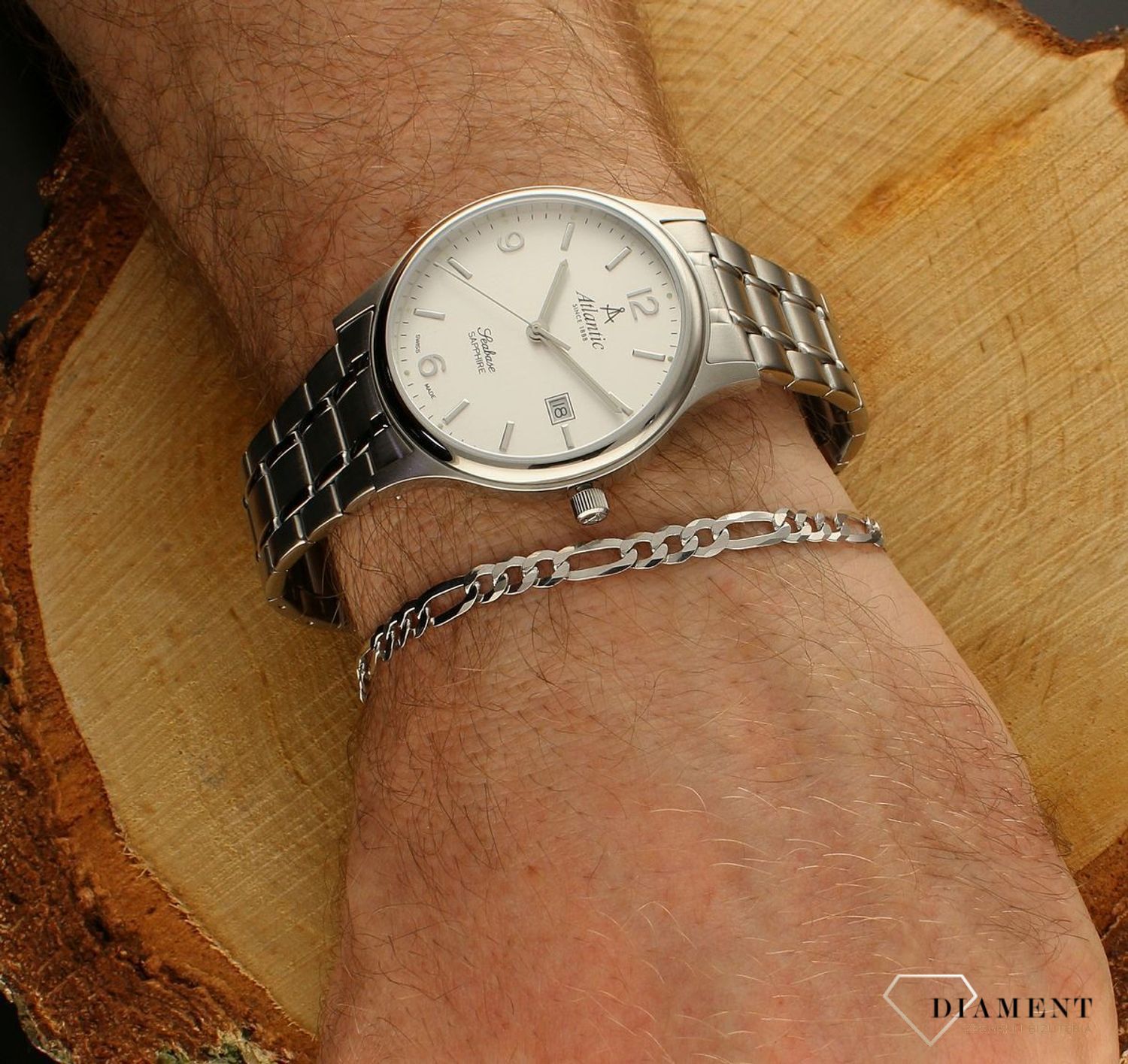 Bransoleta srebrna 925 figaro 4,5 mm rodowana DIA-BRA-565165R-120 925 4,5mm. Rodowana bransoletka wykonana jest z najwyższej próby srebra 925 o splocie figaro. Bransoletka srebrna o wadze 4,10 gram, długości 21 cm oraz szerokości 4 (5).jpg